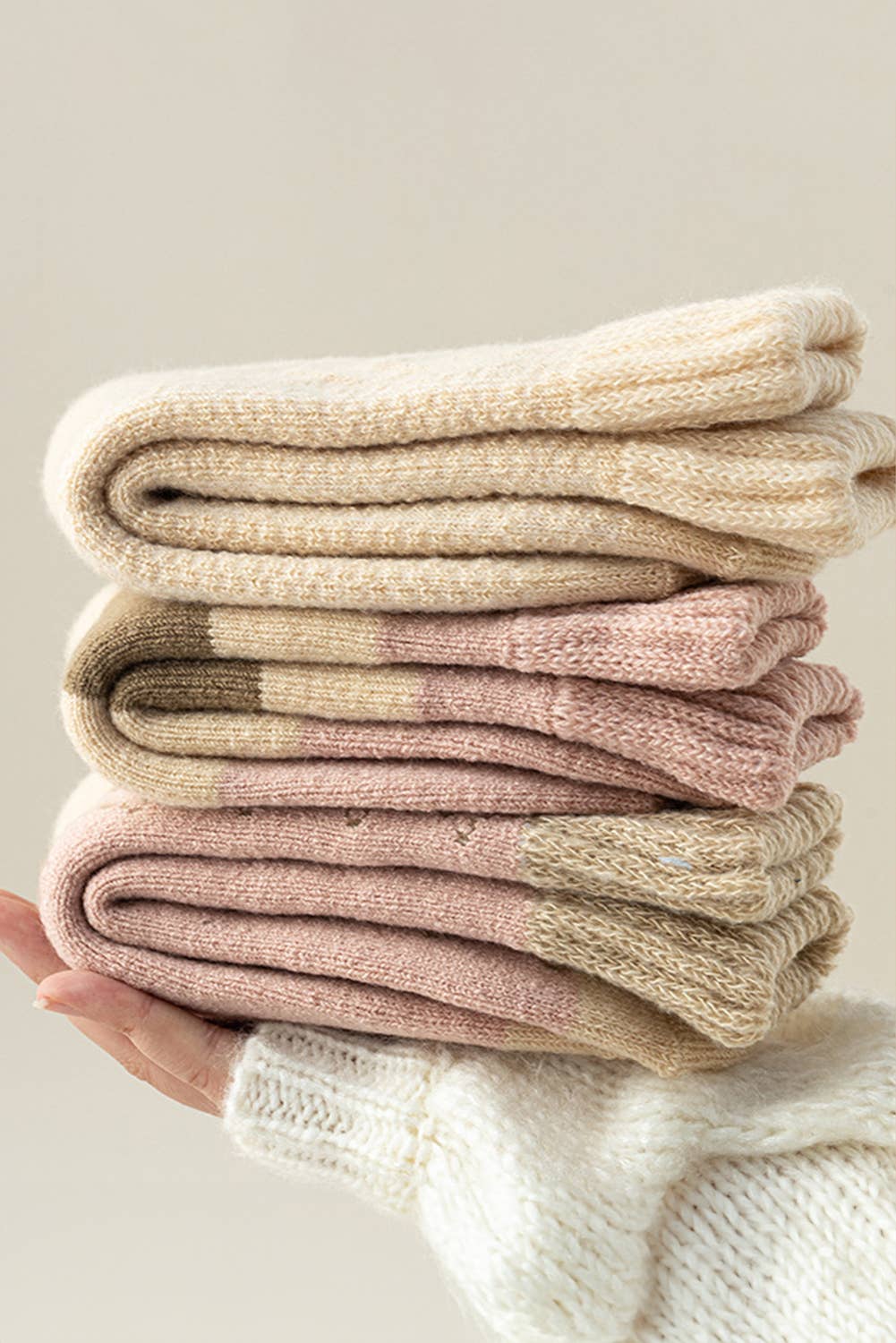 LDC Checkered Bowknot Printed Thermal Mid Calf Socks