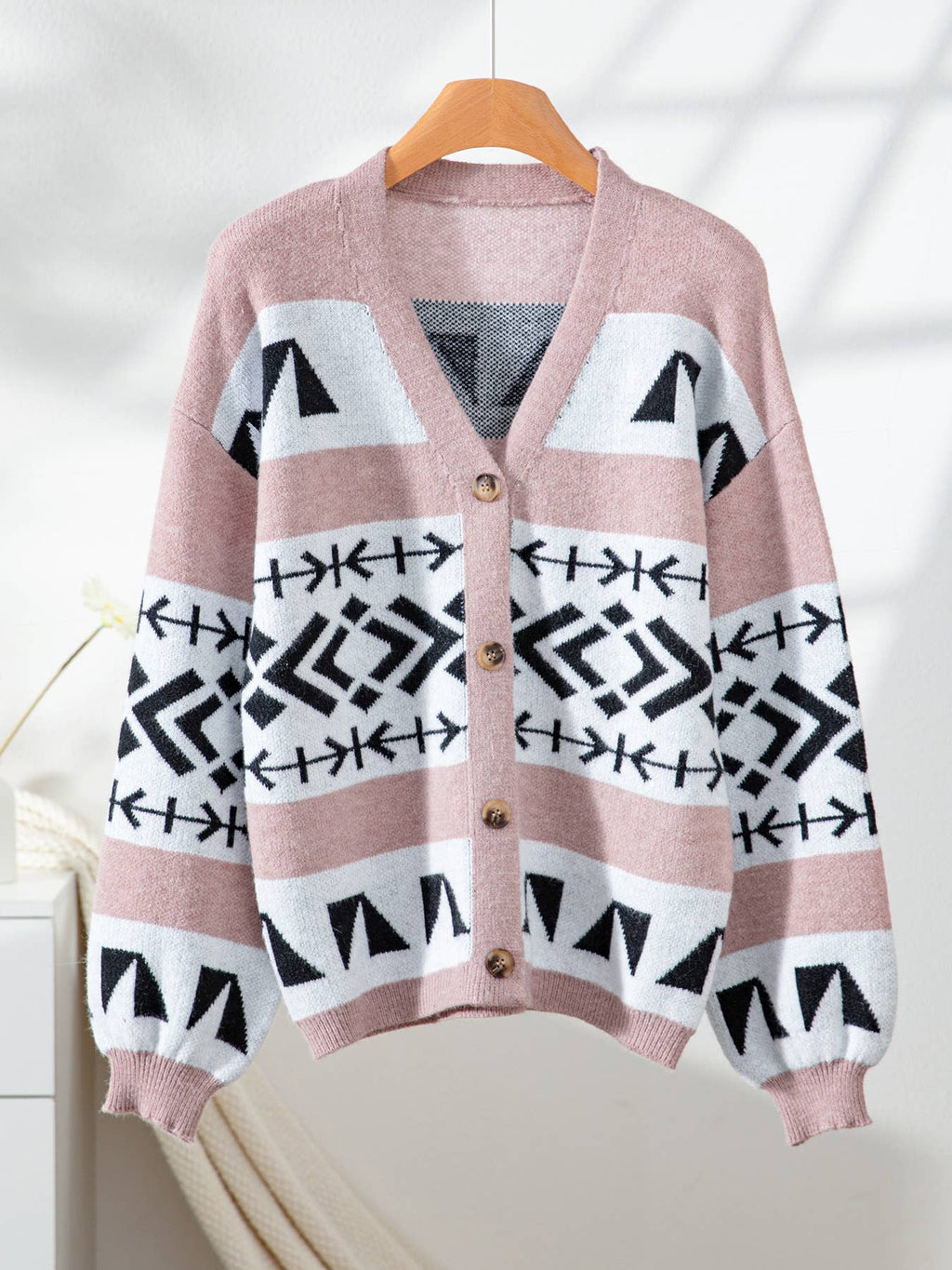 Laid-back jacquard color-blocking cardigan