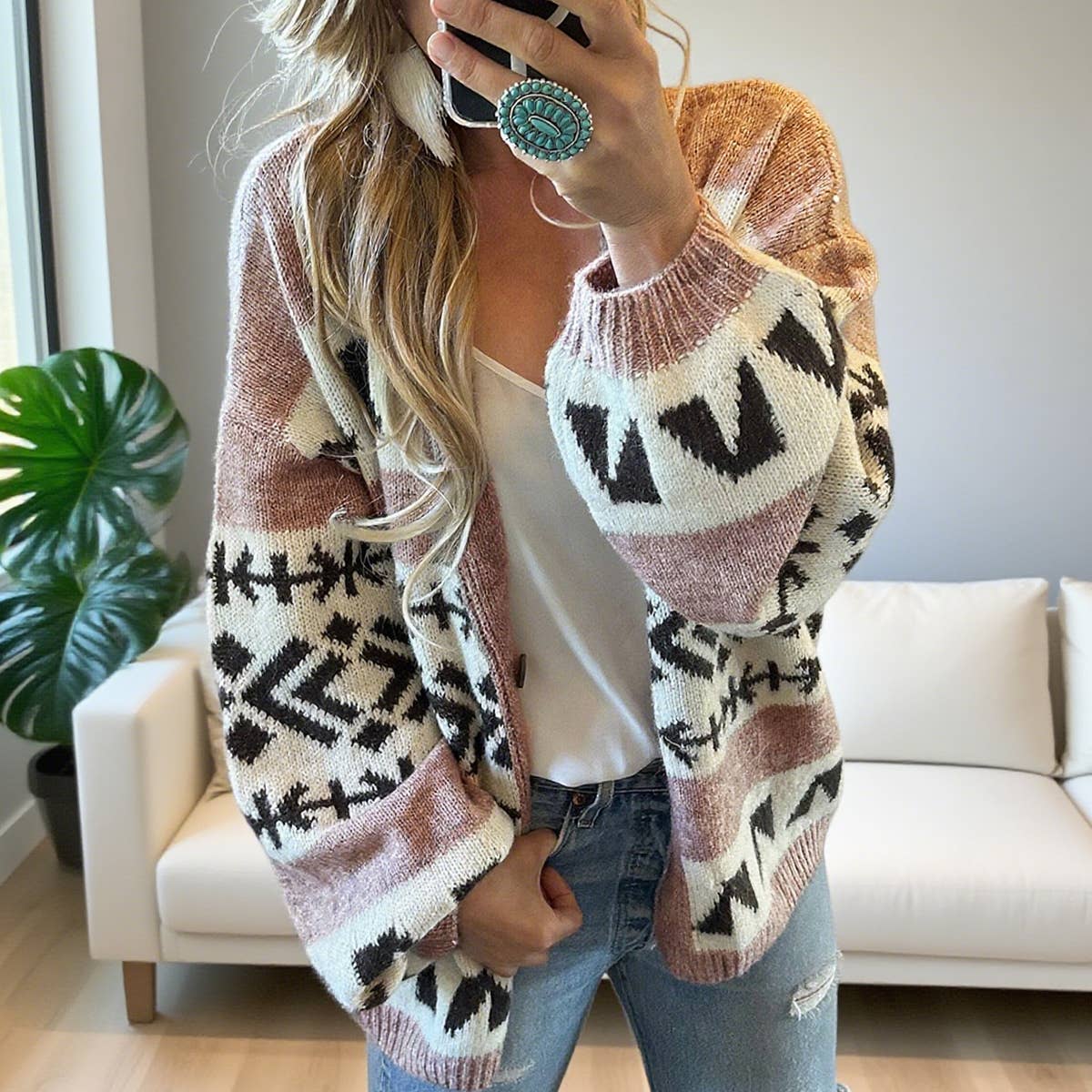 Laid-back jacquard color-blocking cardigan